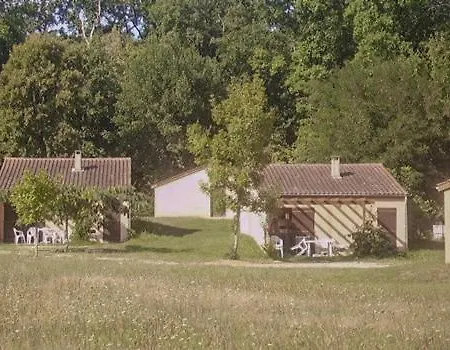 Village Les Vignes 3* Puy-l'Eveque