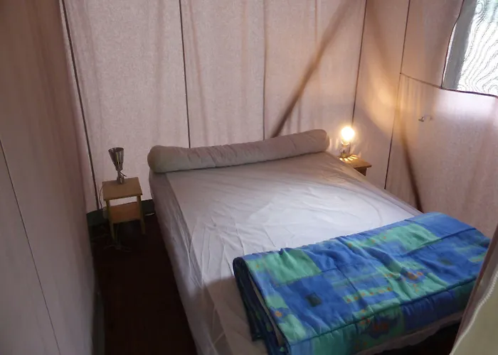 Casa de Férias Zecamping 3 Animaux Acceptes Tennis Equitation Puy-lʼÉvêque